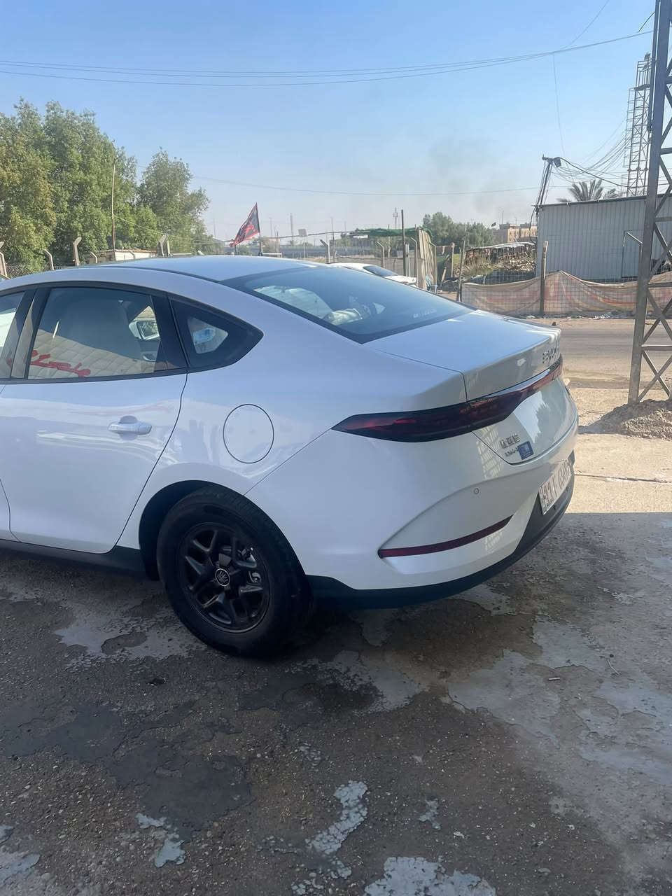 السلام عليكم كن بلاص للبيع بعدها على وضع شركة رقم بغداد باسمي تحويل ثاني يوم قبل 20 يوم اخذتها عندي ضرف اريد ابيع 
***********
