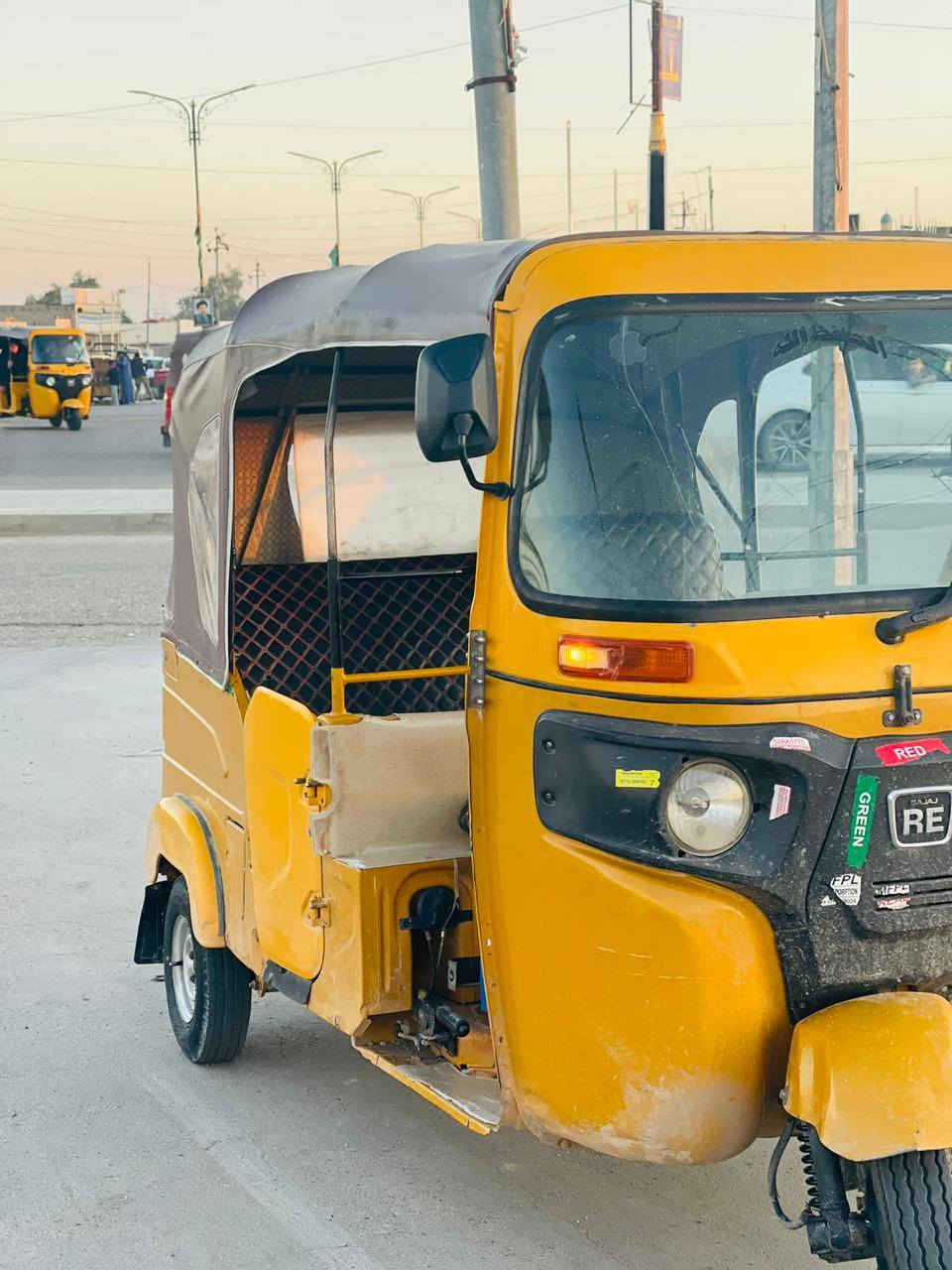 سلام عليكم تكتك موديل 2021شهر 5 تكتك كشره بيها جف يم بك لايت ول باقي مكفول محرك بوشه وبستم مرقم تكتك جاهزه تخم تايرات سعر 6600 وبيها مجال مكان العماره رقم ***********
