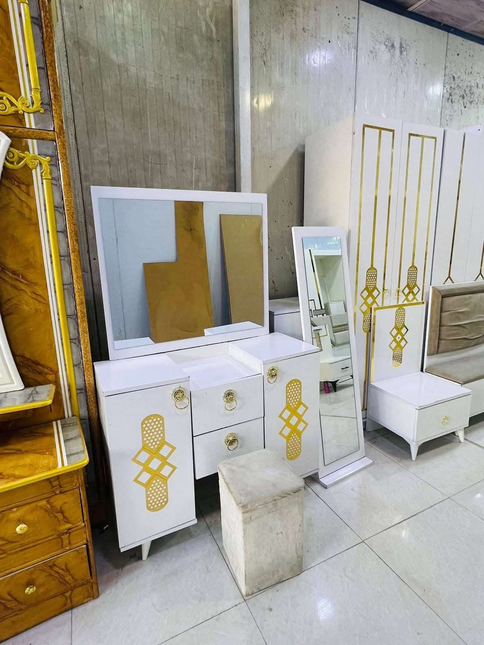 غرفة تركي نضام ابواب لون مميز كوالتي عالي ١٠قطع 700 بس واصل. كول مناطق بغداد.


**إذا كنت صاحب هذا الإعلان وتريد حذفه لأي سبب، رجاءا أرسل رسالة إلى الدعم الفني**