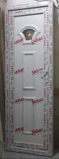 شباك عرض ٨٠ • ارتفاع ٩٠ • باب PVC ٢م