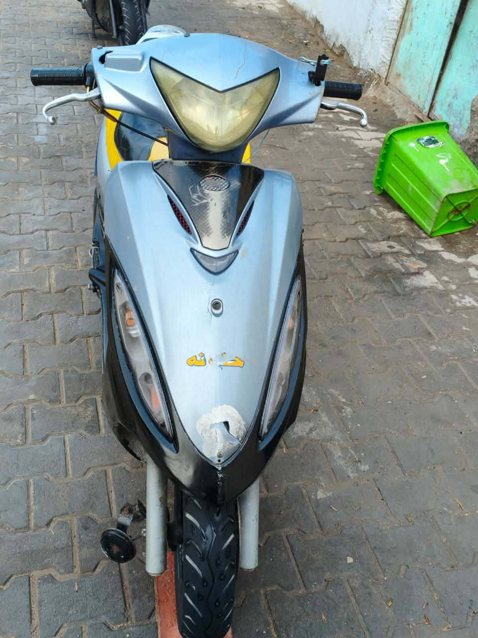 للبيع كامكو g4 مكينه مامفتوحه كهربائيات كله شغاله السعر 375 وبيهه مجال. ***********
