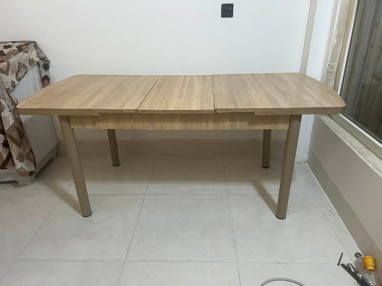 ميز قابل للطي سلايت

مطبوق بطول 140 

مفتوح بطول 175 

السعر 35 الف


**إذا كنت صاحب هذا الإعلان وتريد حذفه لأي سبب، رجاءا أرسل رسالة إلى الدعم الفني**