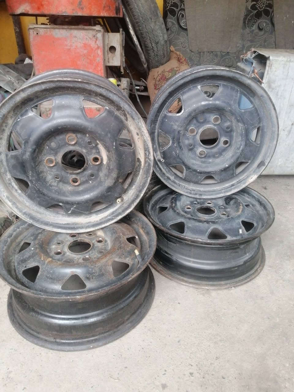 طخم ويل مال اودي اصلي  نضيف حيل ***********
