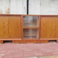 يوجد بوفيه مترين ونص سعر 180 وبيهه مجال الاستفسار عن هذا رقم 078918325...