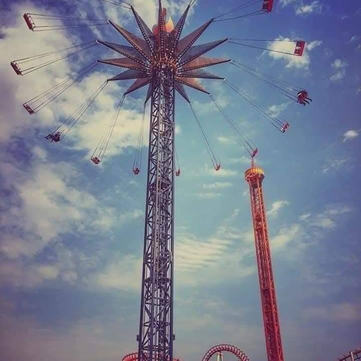 لو اتلحك لو متلحك اخر المقاعد باصات كرسمس 
احنه مقبلين على سنة جديده 2026 إنشاء الله سنت خير وبركه على اهلنا وناسنا العراقيين اجمعيين 
اعلاااان من حملة ام البنين الكبرى سفرات ليلة 1/1 الاحتفاليه 
سويتلكم انطلاق 3 باصات حسب الرغبة وتدللون عليه 
💯💯💯💯😜
الباص الاول. { يوم الأربعاء }
سفره + زيارة إلى بغداد الحبيه مخابز الاغا + الكاظميه + الجزيرة السياحيه + احياء الحفل قرب مول بغداد ومن بعدها العودة الى الديوانية الحبيبة :: وقت انطلاقنا 8:30 ص العودة بعد الاحتفال براس السنه .. السعر النفر 10 الف .البرنامج بلصوره
❤️❤️❤️❤️❤️❤️❤️❤️❤️❤️❤️❤️❤️❤️❤️❤️❤️❤️
الباص الثاني.. { يوم الأربعاء }. سويتلكم باص علمود الموظف
سفره + زيارة إلى بغداد الحبيه مخابز الاغا + الكاظميه + الزوراء + احياء الحفل قرب مول بغداد ومن بعدها العودة الى الديوانية الحبيبة :: وقت انطلاقنا 1:30 ظهراً العودة بعد الاحتفال براس السنه .. السعر النفر 10 الف .البرنامج بلصوره
📢📢📢📢📢📢📢🔥🔥🔥🔥🔥📢📢📢📢📢📢
الباص الثالث.. { يوم الأربعاء } هذا باص كربلاء 
زيارة + سفره إلى كربلاء المقدسه + مدينة العاب النوارس ومن بعدها العودة الى المنزل.. انطلاق 1:00 ظهراً العودة 12:00 ليلاً 
سعر النفر مرجع 8 الف 
{خلي سَنتك الجديده قرب الامام الحسين ع}
🌀🌀🌀🌀🌀
للحجز والاستفسار الاتصال بنا 
***********  وات ساب *********** 
التجمع قرب جامع الحكيم بلجمهوري
