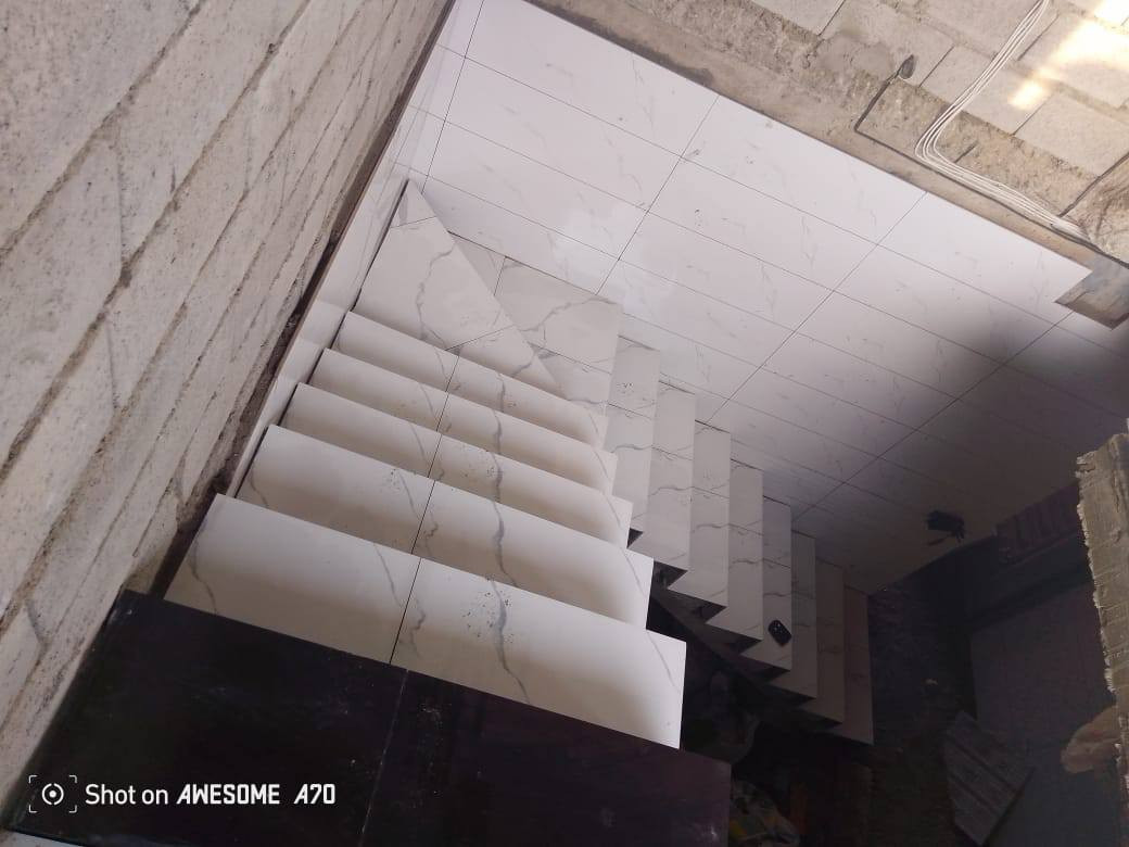 السلام عليكم اسطه سيراميك حالين متفرق الرقم *********** بيه واتساب
