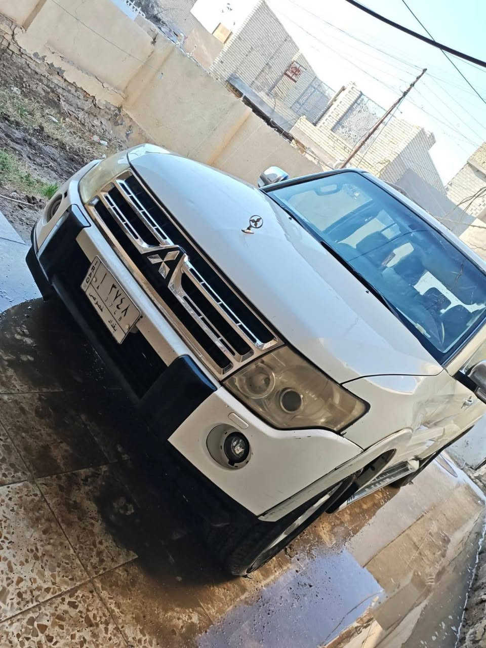 السلام عليكم باجيرو موديل ٢٠٠٩ رقم بغداد ماشي بالمعامله تاخذ سنويه بسمي ورقم دولي مكفولة من الصبغ والحادث تبريد شغال السياره فول مواصفات السعر ١٢٠ مكانها بغداد المعامل *********** أو ***********
