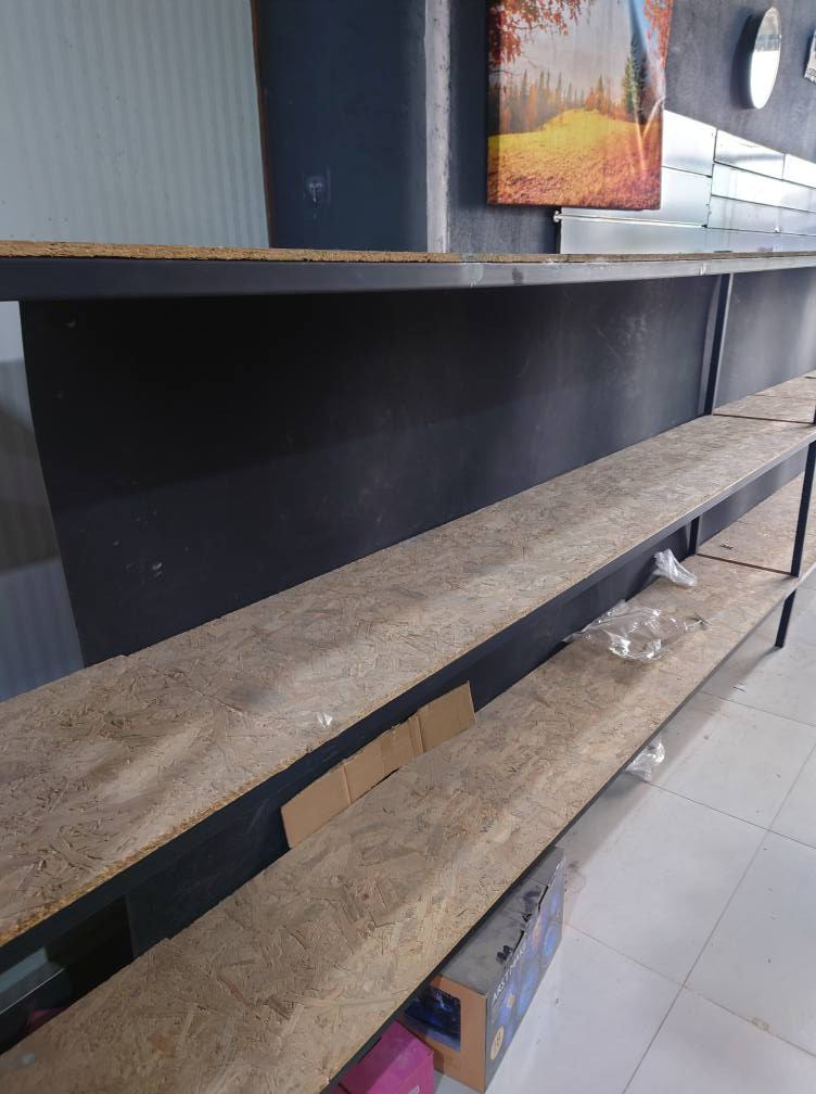 ئەم ڕەفانە بۆ فرۆشتن ٣٠مەترە
نرخی زۆر گونجاوە

سلێمانی
*********** واتس ئەپ السليمانية, العراق
