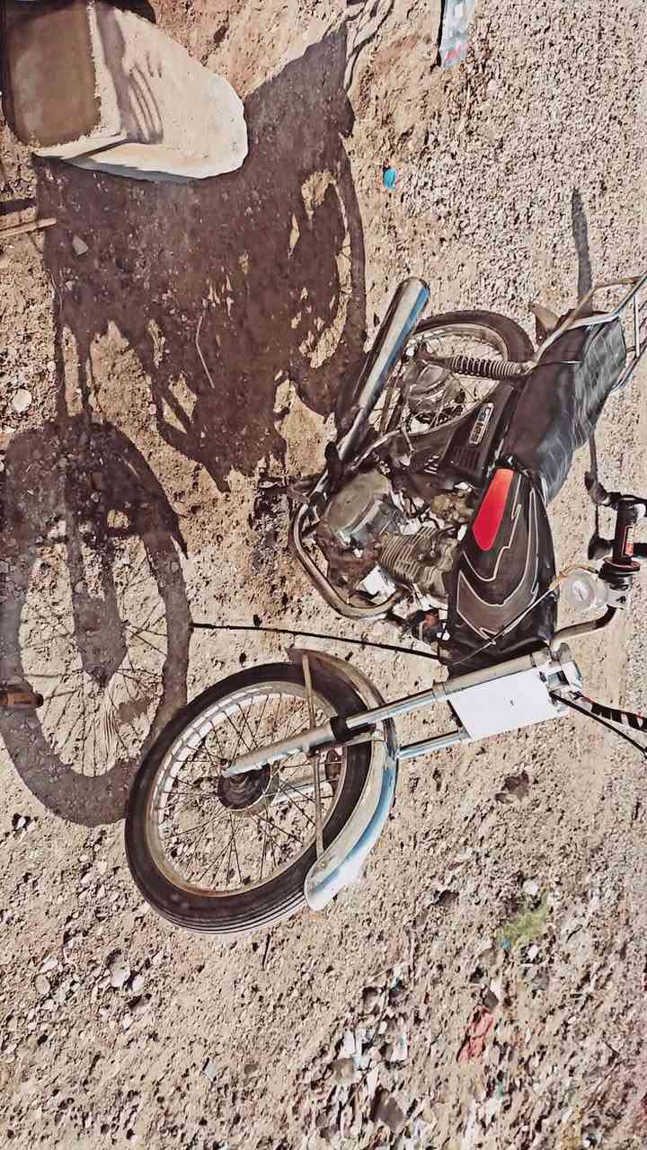 السلام عليكم دراجه نامه اصلي موديل 23 الشاصي 2010  كلك كلك كلك دبلات اماميه جديده ارزت مكان ديالى بعقوبة قرب بل قرب فلكت  الامين الدراجه جفتها جديد بس قاطع نار سعر 200 ومجال 0 7 7 2 1 5 1 4 7 2 2 بي واتساب واتصال
