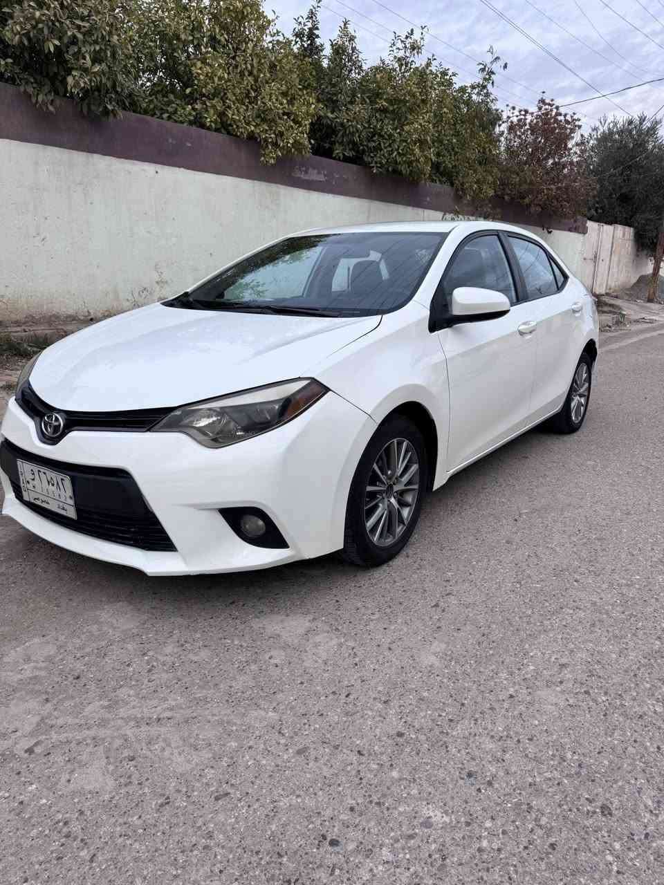 السلام عليكم 

الي يحب يعرف التفاصيل موجوده بالفيديو  واضحة
حته يبين كلشي كدام عيونكم خاف بالصور متبين السيارة حته المقطع قبل لا اصبغ موجود
ع العموم سيارة كورلا موديل 2014 وارد امريكي 
محرك 1800 
صدره امامي خلفي مبدل جديد
شاشه
يعني مواصفاته المعروفه 
السعر 118 وبيه مجال حك الجيه بعد المعاينه 
العنوان الفلوجة الحبانيه 
للأستفسار ***********
