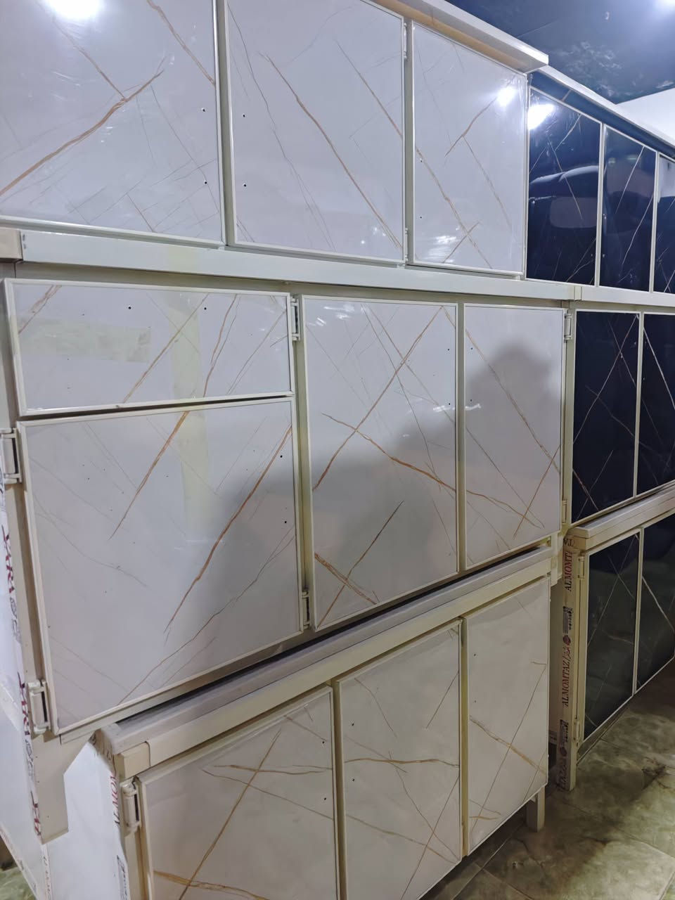 توفرت وجبة كاونترات قياس متر ونص ومترين
#اسعارنا_تنافسية
ديالى بعقوبة الشارع الخدمي للمفرق مقابيل العزات 
للاستفسار 
***********
 ***********
متوفر خدمة توصيل كافة المحافظات
