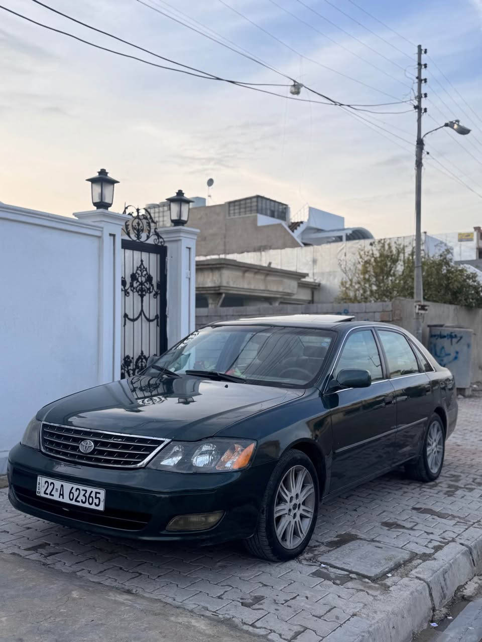 سلام عليكم 
افلون 2002 تحويل اصل بسمي 
1/1 
فقط 3قطع كلير جماليه 
باقيه ع وضعيه الشركه كلش جديده 
محرك بشرط 
تبريد تدفئه بشرط 
سعر 79 وبيها مجال بسيط 
*********** كركوك, العراق
