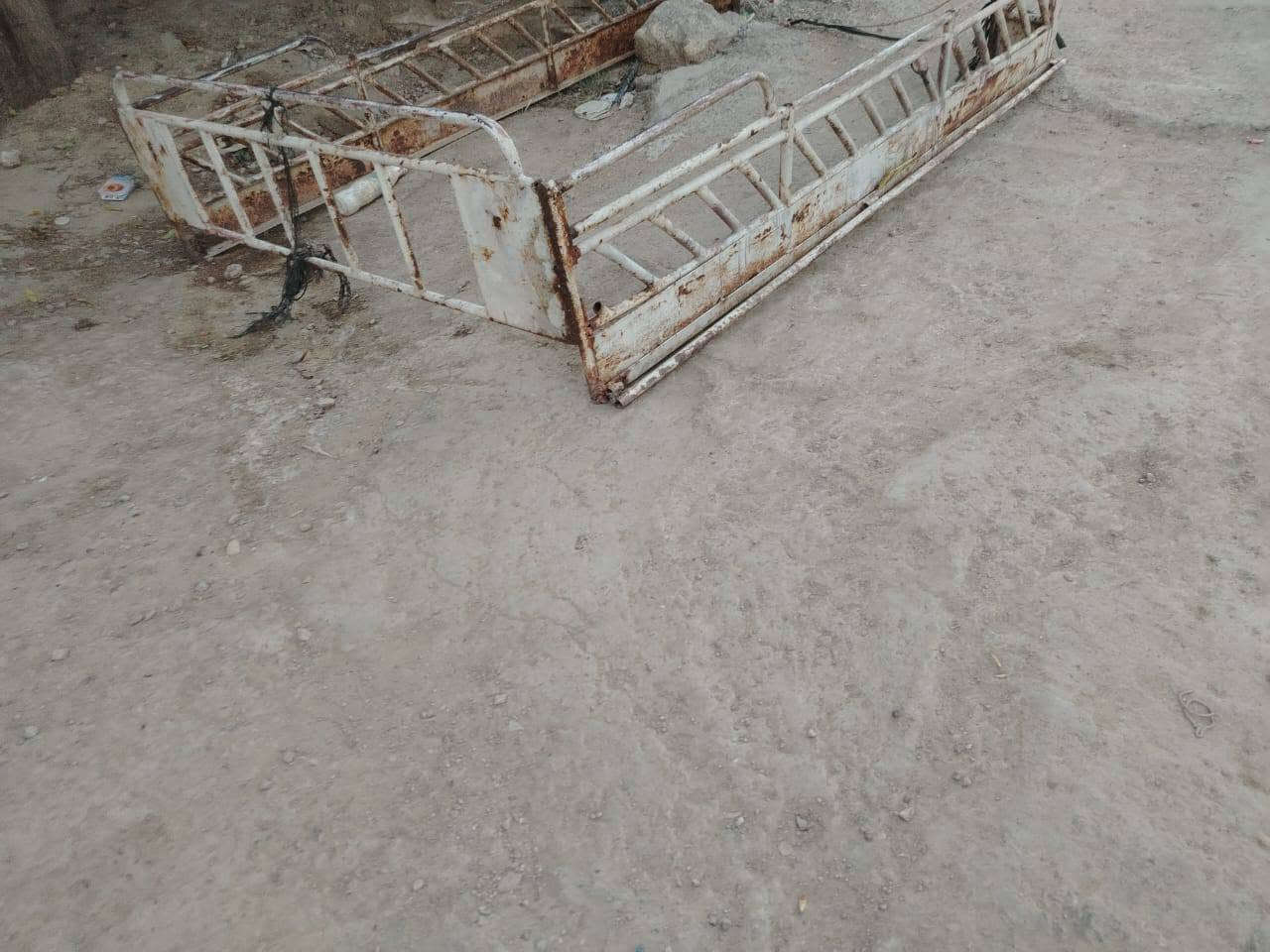 سلام عليكم بيكم تيوتا موديل 94 مكفوله كفاله محرك كير شاصي كفاله سياره بلاديه بيه رشه صبغ حزام فقط دوشمه جديده حداديه نضيفه كهربائيات شغاله جاهزه من كلشي ترايگ وين متريد رقم بصره مداور شرط تحويل مكان سماوه سعر 33 وبيه مجال 
رقم الهاتف//***********/
