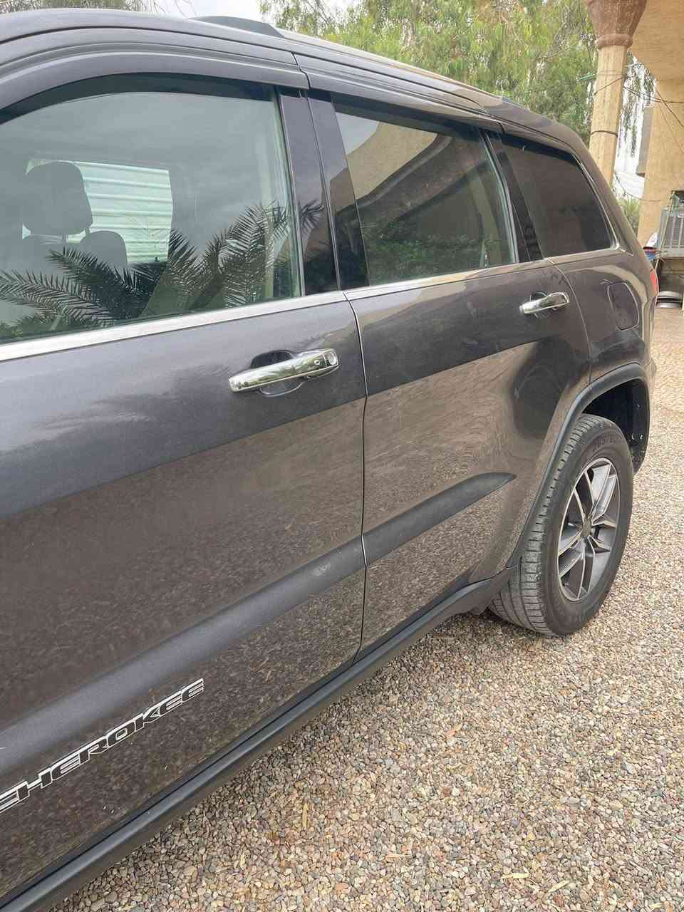 السلام عليكم
جيب 2019 لمتد 1/1
صندوك كهرباء 
رقم بغداد بسمي 
بدون ابرباك سونار وصور الضرر موضحات 
ماشيه 95 ميل 
السياره جديده حيل 
محرك كير صدر تبريد تخم تاير كله جديد 
مكاني ديالى 
السعر 205 وبيهه مجال
***********
