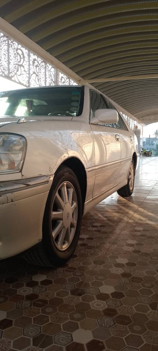 السلام عليكم اخوان سياره كراون ملكة 2002جديدة جاهزة من كلشي تبريد شغال حدادية جديدة تخم تاير جديد السيارة كلها جديدة بس بيها گص جنطه رقم صاحبها ***********مكان السيارة الرمادي مكلف بل نشر $سعر مناسب جداً يرهم مراوس

