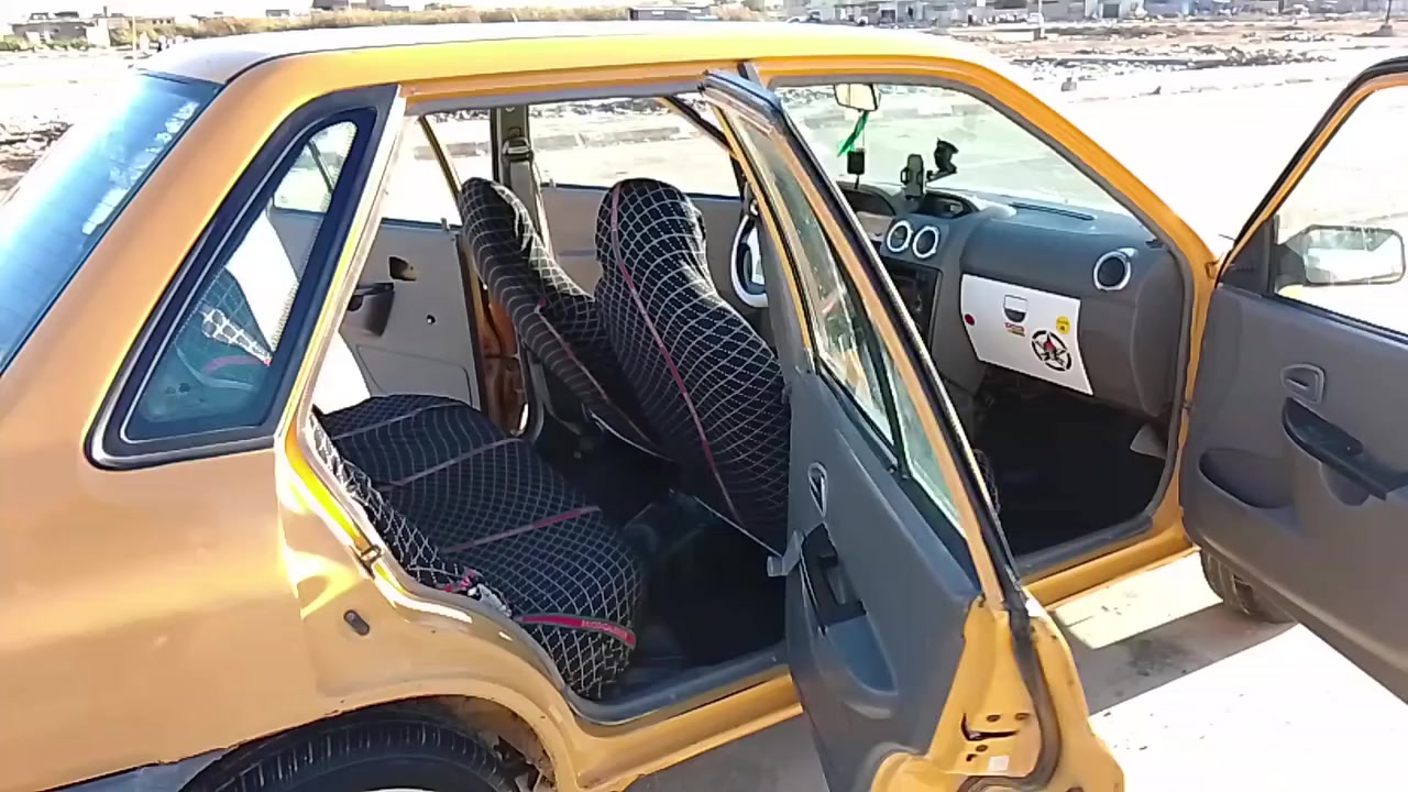 السلام عليكم سايبه موديل 2012 مصفره هيئه وغرامات تخم تاير جديد حداديه جديده رقم  نكليزي باقي بس ستلامه مكينه بيها خيط بخار صبح شواصي نضاف مكان السياره كوت السعر 26 $ ***********
