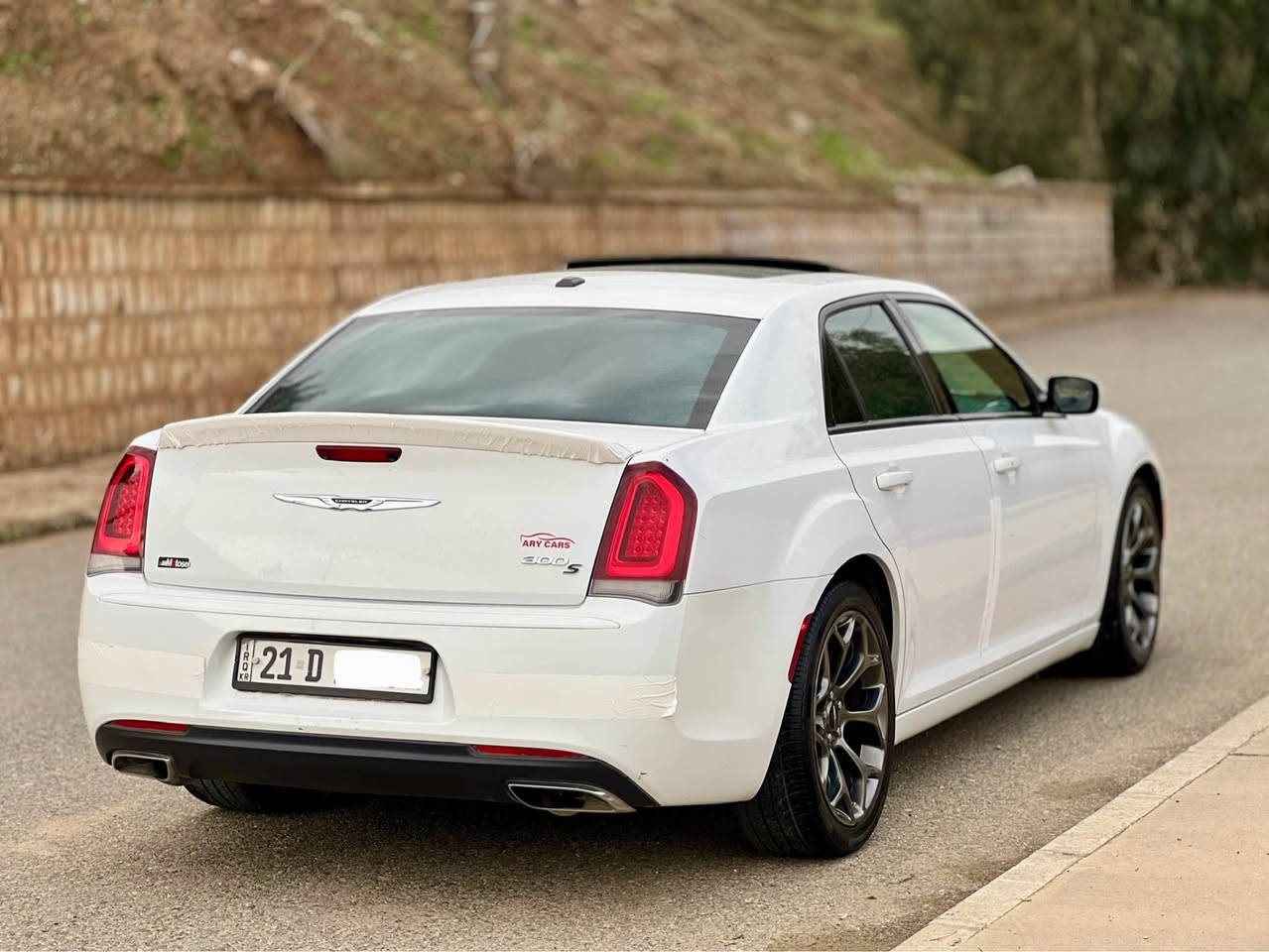 ماشاالله تبارك الله ❤️
للبيع فقط .
كرايسلر 300S گيج 260
ماشية 100 الف حقيقي
موديل 2016 فول فول عدا رادار 
گير محرك كفالة من فتح
بنورامة . دمام خلفي . شفتات ستيرن
دعامية دبل لحية . شاشة جبير . بصمة تشغيل
رقم شمالي دولي سنوية هزة كلة جديد 
تخم تاير جديدويالة اصلي
سيارة بل واقع احلا من صور بالف قاط 
سيارة مكفولة من صبغ فتح تبديل شرط الفحص 
مكان سيارة كركوك 
سعر 248 ورقة
 
***********📞
***********📞
***********📞
كورك بيها واتساب أربيل, العراق
