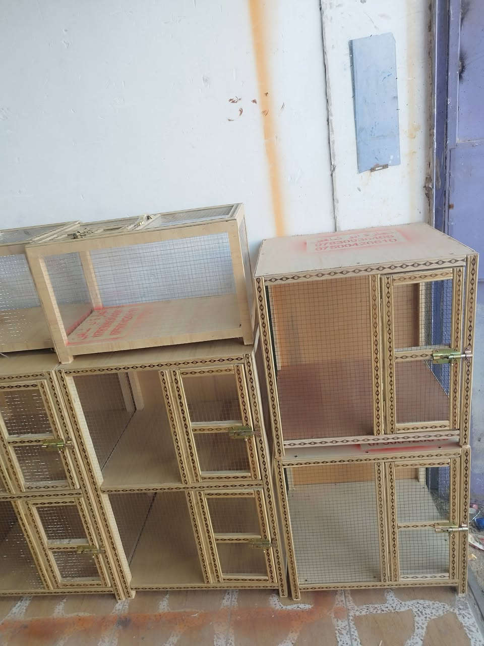 رمضان كريم عليكم زبائنّا الكرام 
تم توفير خانات 
موجود   خانة لنقل الطيور 
خانة ام التك.  
وخانة ام الزوج 
وخانة  ام الثلاثة 
وخانة ام الاربعة 
كلشي وسعرة 
اقفاص طيور حب او فناجس 
او تريد شغل حسب الطلب موجود 
للتواصل خاص او ع الرقم 
 ***********بي واتساب 
***********
