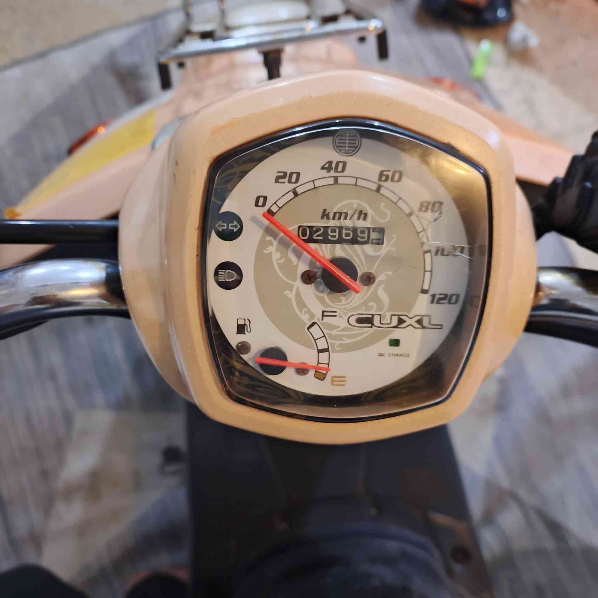 السلام عليكم
شباب دراجه ماكس بوليسي للبيع 
الدراجه كفاله عامه من البرغي اكفلك شوفة عينكم الدراجه نصبه خير من الله عنواني البصرة ابو الخصيب رايدهه مليون قفل قفل كلش مابيهه مجال ***********
