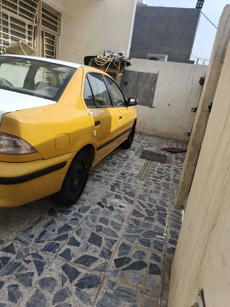 سيارة سمند ٢٠١٢ باسمي  كاملة وجاهزة رقم ألماني  كرستال  السيارة فقط وكالة  *********** السعر 33 بها
