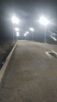 السلام عليكم يعلن مكتب زين العابدين للعقار قطعه زراعيه1000متر حي الامين مجمع الامير السكني  خدمات كامله ع أربع شوارع منفصلة 500متر مقابل500متر ركن شوارع للاستفسار ***********
***********
