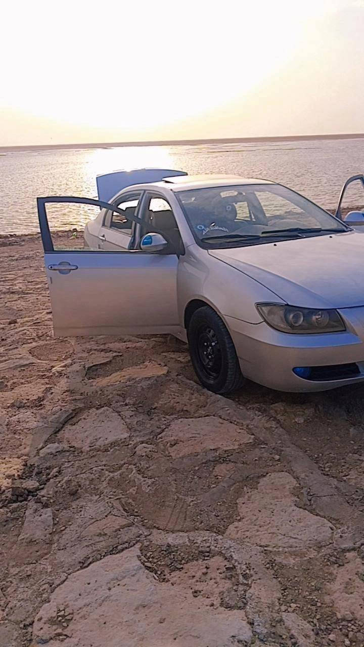 سلام عليكم ليفان 620 موديل ٢٠١٢ مكفوله من ضربه مصبوغة عام جمالية اثر جراد وهاي كم صورة الها موجودة بالمنشور قبل لااصبغها  قبل ١١يوم صبغتها نضيفه وجاهزة من كلشي كير مكينه بلاد  صدر تبريد تدفى لايت زنون تخم تاير كله جديد كلج ياباني جديد سياره جاهزه من كلشي وكبل لشارع رقم واسط مميز سنوية لل٣٠ بسمي سعر ٤٧ وبيهة مجال *********** مكاني واسط نعمانية
