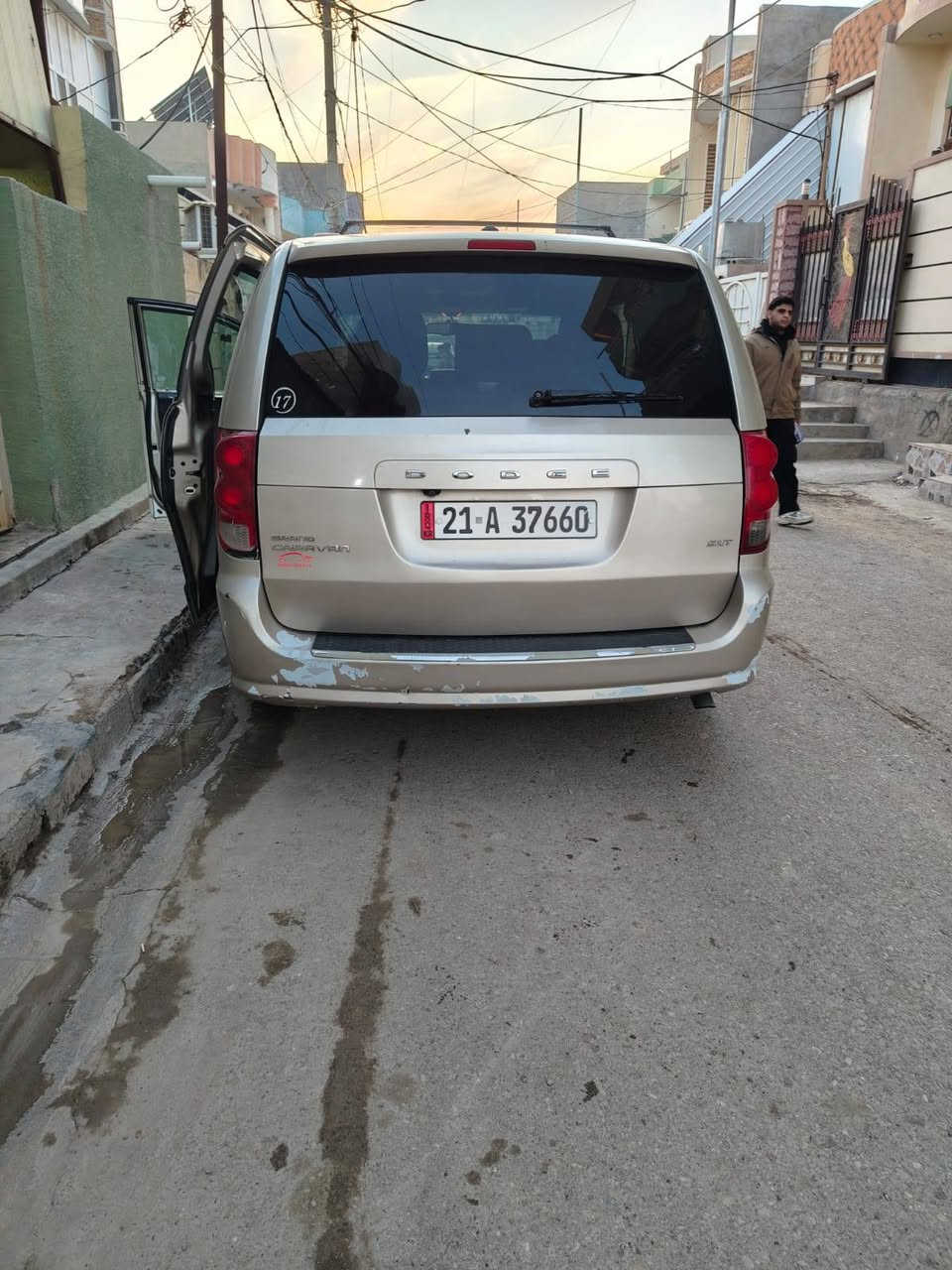 ***********
سيارة دوج كرفان 
موديل 2016 أجرة رقم سليمانية دولي 
سيارة فول مواصفات
مكلف بالنشر غير متواجد عالفيس
