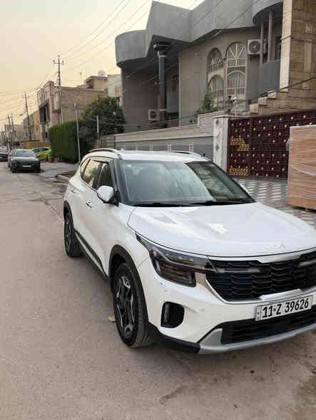 سياره سليتوس بيضة جديده 
ماشيه 12 الف قابل للزياده 
السياره ع ايدي ونظيفه ضربه وحده مابيه 
فول مواصفات عدا بانوراما 
*********** واتساب 
*********** الخاص 
مكاني بغداد حي القاهرة بغداد
