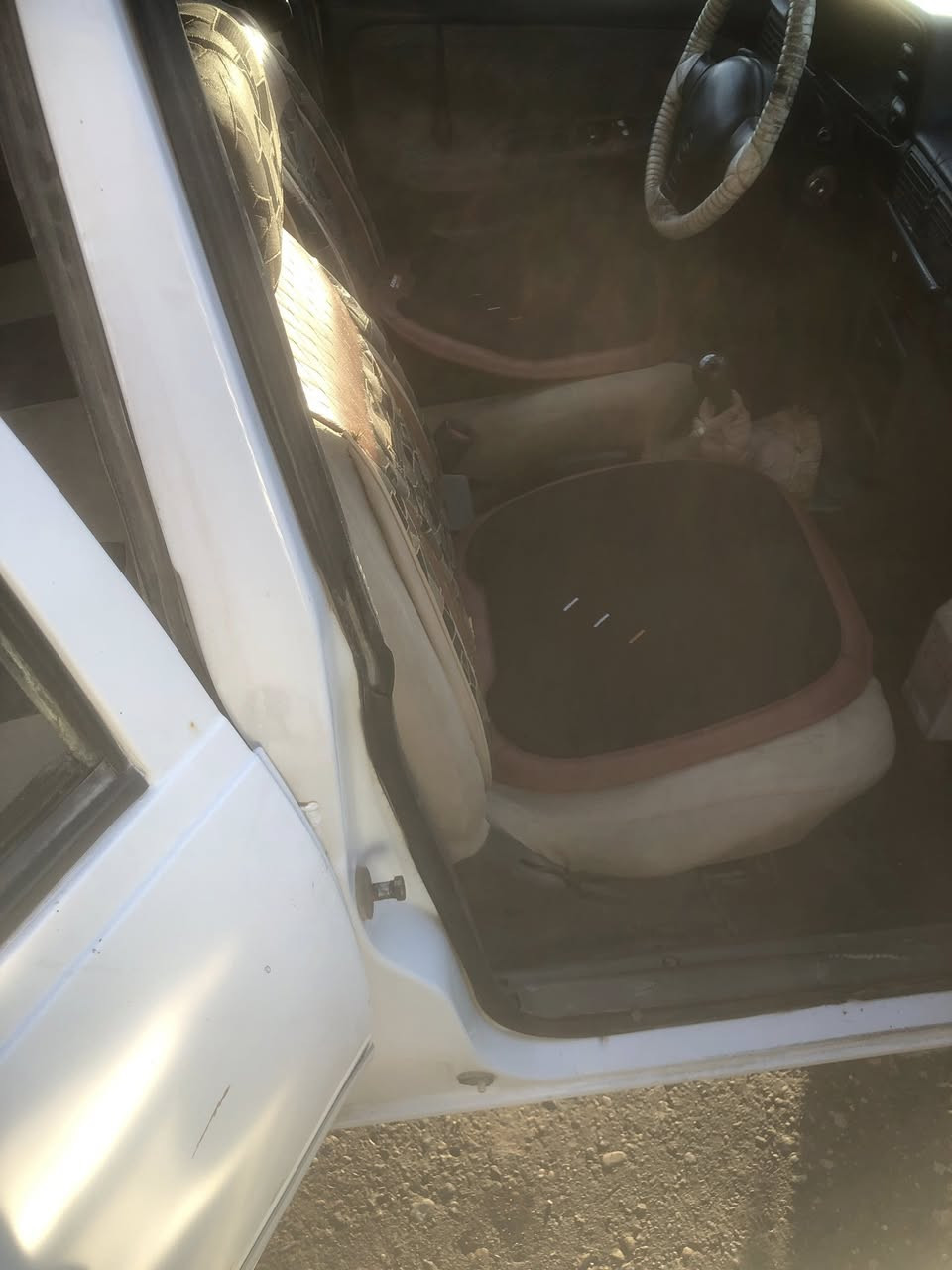 أعيد النشر بسبب الوعود كاذبه
دايو سلو كير عادي مكينه وكير مكفول مديل 95 رقم انكليزي ديالى صاحبه يريد يحول اتكاتب وياك عقد مروري السعر 22 وبيها مجال مكاني بغداد المعامل *********** بس نرماده مال الباب طاكه

