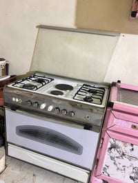 للبيع الطباخ ب١٠٠ شغال كامل المجمدة ب ٢٠٠ ٠٧٧٥٧٧٩٧٢٧٧ كاطون جامع الانب...