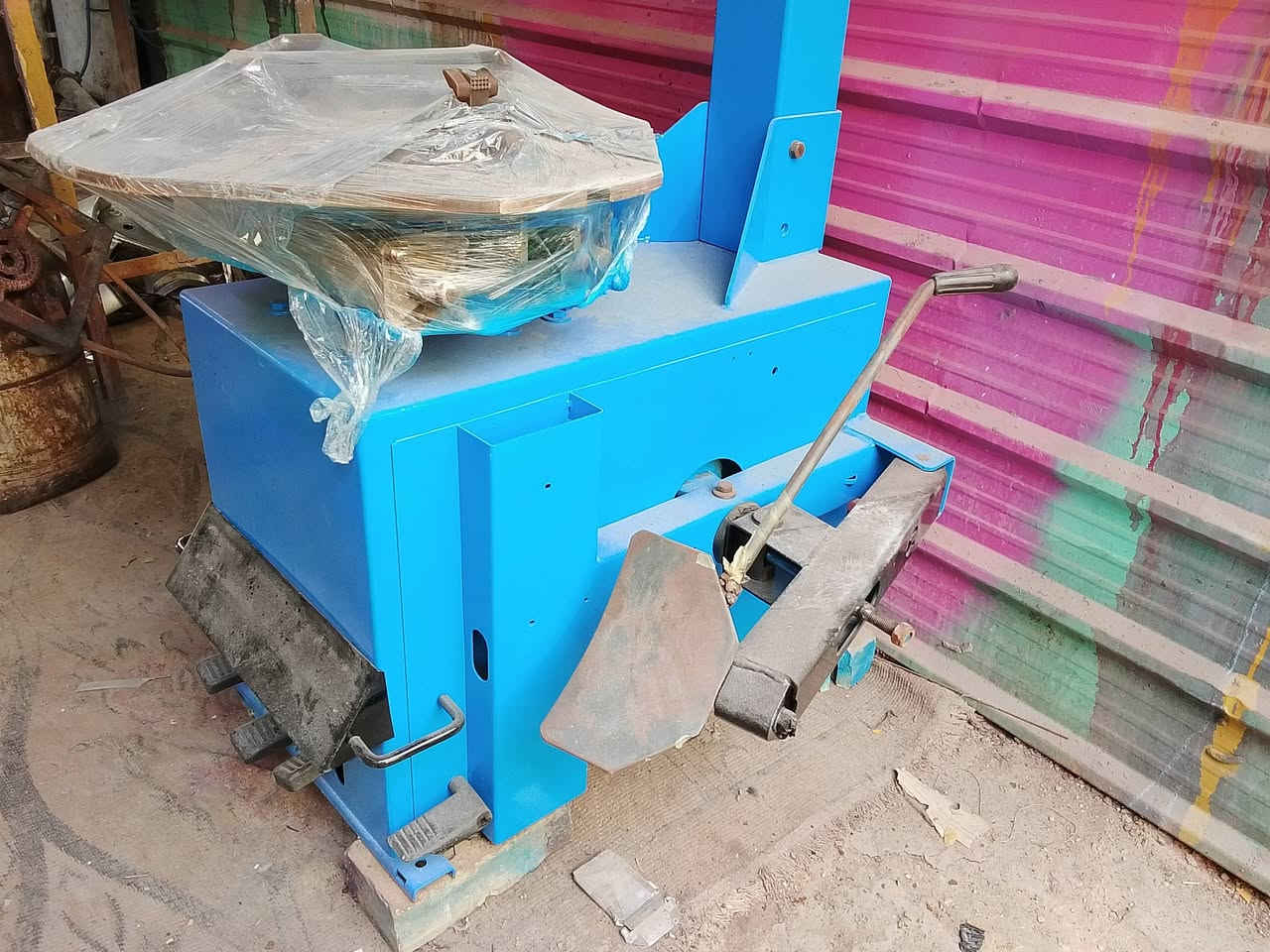 خالعه مستعمله للبيع ***********  بغداد
