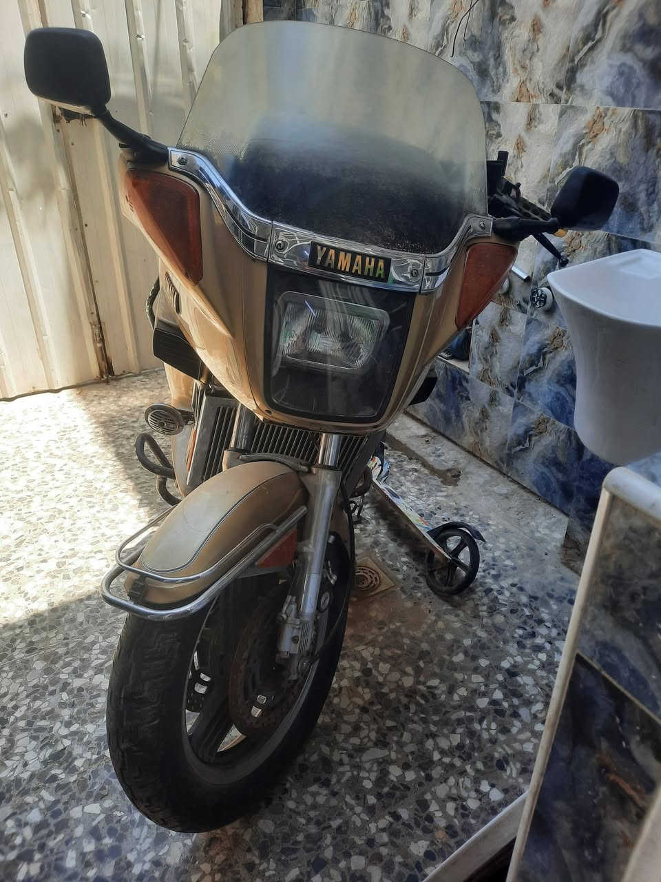 يوماها موديل ٨٤ شغاله أوراق بس منفيس وموكاتبه.. ابيع كوم حديد.. متكفل بل سرقات ول طلب ... ***********
