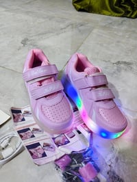 ملابس أطفال • مع التوصيل