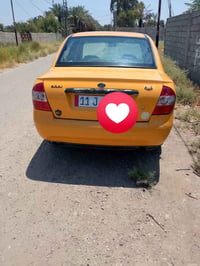 طيبة 2015 مكفولة من الضربة كير محرك مكفول نظيفة العنوان بغداد  ركية وف...
