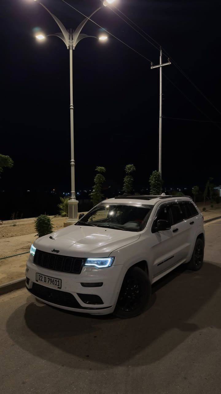جيب 2022s 
5 راكب
210.000 km
فول مواصفات داخل احمر جلد 
مقاعد امامي كهرباء
رادار امامي 
بانوراما 
حادثها 
جاملغ وربع البنيد وبي دي ار جاملغ خلفي
السعر 235 ورقه وبي ماجل بسيط جداً 
التواصل على الرقم فقط ***********
