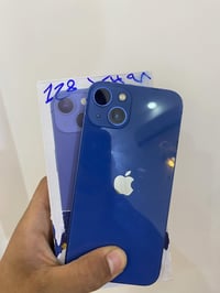ايفون 13 العادي جهاز نضافه عاليه 💯  بطاريه 98 🔋  ذاكره 128  نسخه الدبل...