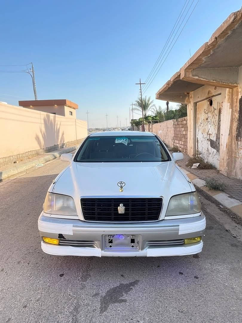 السلام عليكم
للبيع او مراوس حسب القناعه
ملكه ادوات 2001كص بدون لوحات
كير محرك ففتي شرط
تبريد +تدفئه 
صدر حيل زين كهربائيات كلها شغاله 
السعر34بيها مجال
مكاني الزويه 
رقمي***********
