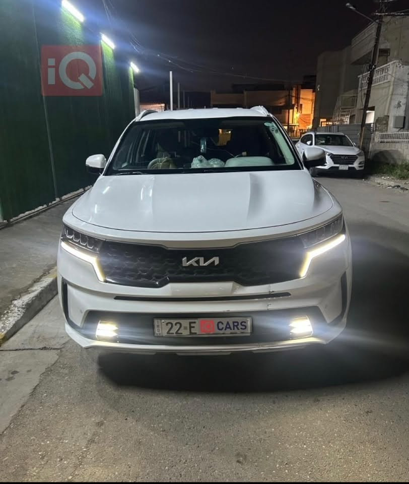السلام عليكم
كيا سورنتو 2023 خليجية بعدها بضمان الـشركة

محرك 4 سلندر 2500 mpi

ماشية 35.500km

مكفولة كفالة عامة بس بيها بارد على كد إصبعين كما موضح بالصورة 

المواصفات 

7راكب وبصمة وتشغيل عن بعد  وكامرة خلفية وشاشة ابل كاربلي واندرويد اوتو و3 انظمه قيادة ونظام abs وتبريد 3 صفوف ومثبت سرعة ونظام الترحيب وحساسات ضغط الإطارات وتبريد لمس ومناخ منفصل وحساسات امامية خلفية 

العنوان بغداد 

السعر $240

للاستفسار الاتصال ***********
