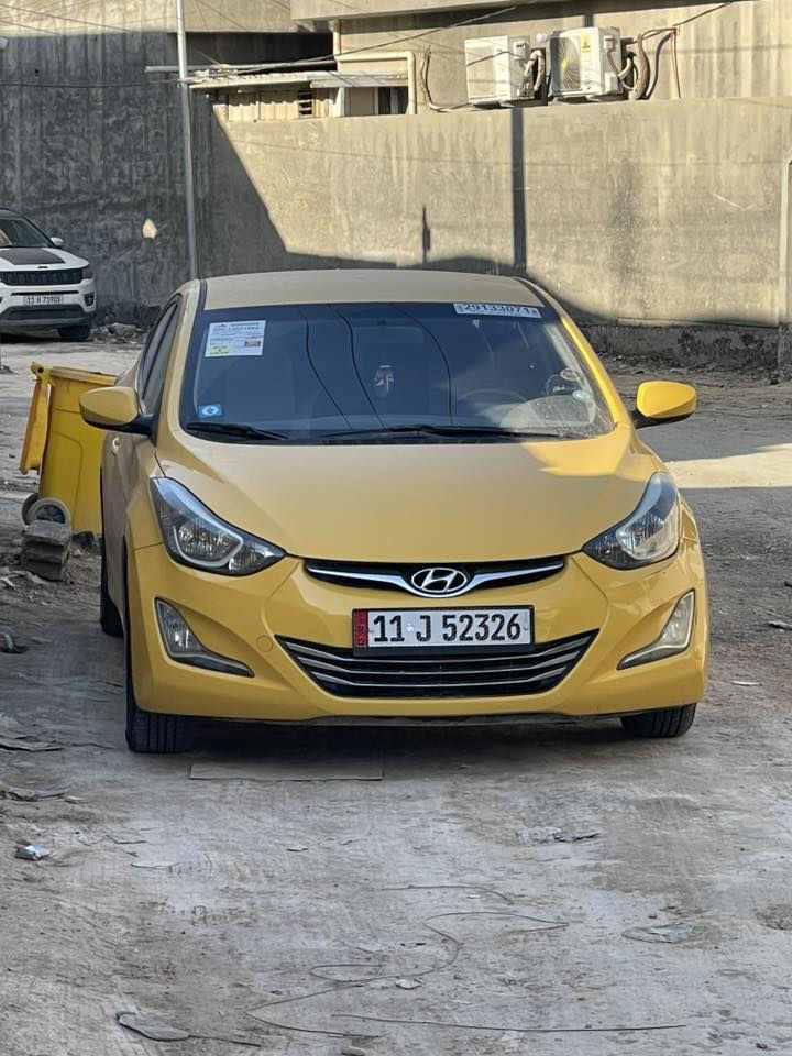 سلام عليكم النترا وارد امريكي 2016 حادث امريكا فقط باب خلف السائق تبديل ولباقي شرط السونار مكينه وكير بحالة جيدة 
حجم المكينه 1800 دوش
مواصفات السيارة 
مانع انزلاق 
ايكو تقليل صرف البانزين 
تحكمات ستيرن
مثبت سرعة
تحكم جهتين 
زنون لايت عالي اصلي
كشافات ثلجي 
سيارة رقم بغداد بسمي 
سنوية 2030
عنوان السيارة حله بابل مركز المدينة 
السعر120 وبيه مجال قليل 
***********
