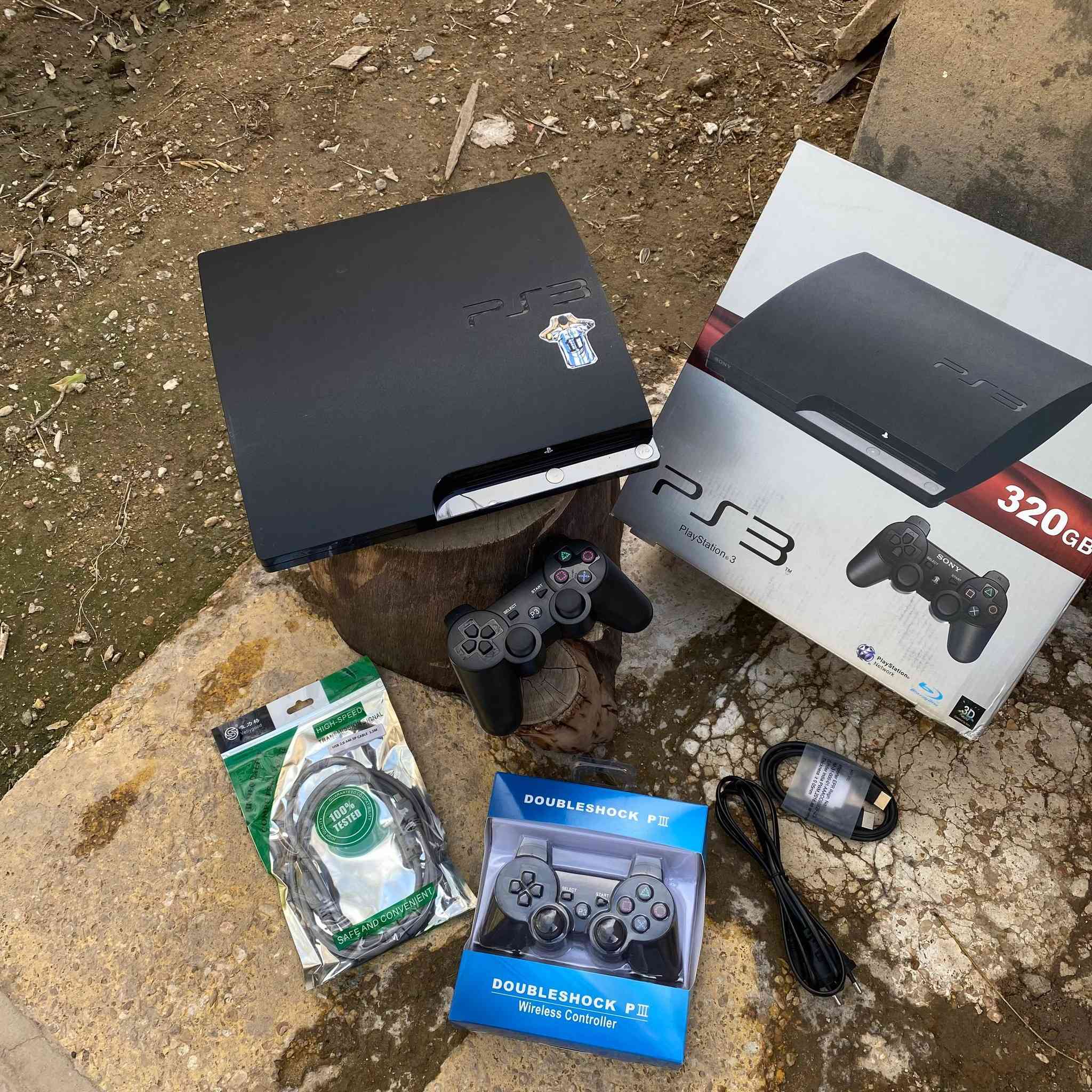 للبيع بلي ثري مهكر كامل ملحقات ويدتين مثل ماموضح بصوره والعابه موجوده بالفيديو السعر ١٥٠ الف موجود توصيل كل المحافضات 
للتواصل *********** 
من رخصه الادمن
