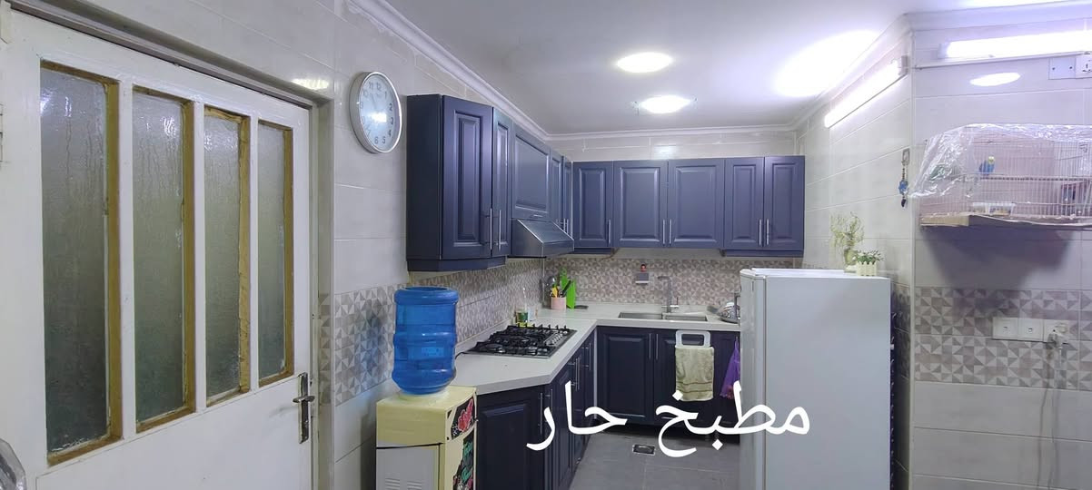 للبيع أو مراوس دار في مجمع الإميرات الأول 250متر سند حر موقع مميز قرب جامعة الكفيل للستفسار أكثر الاتصال على الرقم ***********
