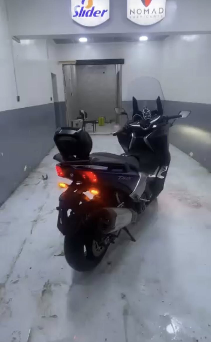 سلام عليكم تي ماكس DX 
موديل 2019
السعر 85 وبيها مجال
العنوان بغداد الدورة 
رقم الهاتف *********** فقط واتساب
