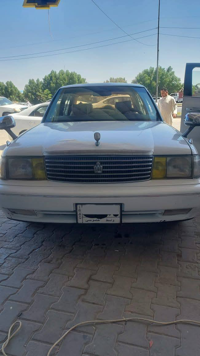 سلام عليكم ارنب جناز للبيع موديل 92 كير مكينة  2500 زينات كشرها نضيف سنوية صارلها شهر من  سقطت كهربائيات شغالة كلها حدادية الورة كاملة معايزة شي الحدادية الكدام 70 بالمية نضافتها تخم تاير جدد مكفولة من الكصة و نقل جثة و ضربة قوية بيها خياسات قليلة كلش بالعتبة مكانها نجف مالكها بالنجف شرط المداور  اتصال و واتساب  ***********   ***********
