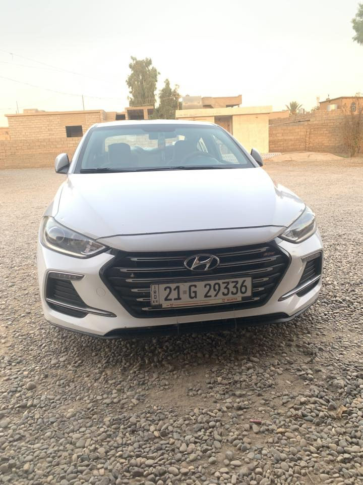 النترة خليجي موديل 2018 رقم سليمانيه   مكفوله كفالة عامة كلين
سياره ماشيه ٢١٥ الف كيلو
‏فتحة سقف 
‏تبريد خلفي امامي
‏اشاير بلمري
حساسات خلفيه
كامرا اماميه‏
تحكم ستيرن
‏شاشة دشبول 
‏كامرة خلفي مكينة 2000سوبر 
‏ السعر ١٥٠ وبيهه مجال 
العنوان صلاح الدين الشرقاط
للاتصال على الرقم ***********‏
