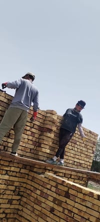 خلفه بناء شغل درجه اولي منفرغ حاليا 07829633909