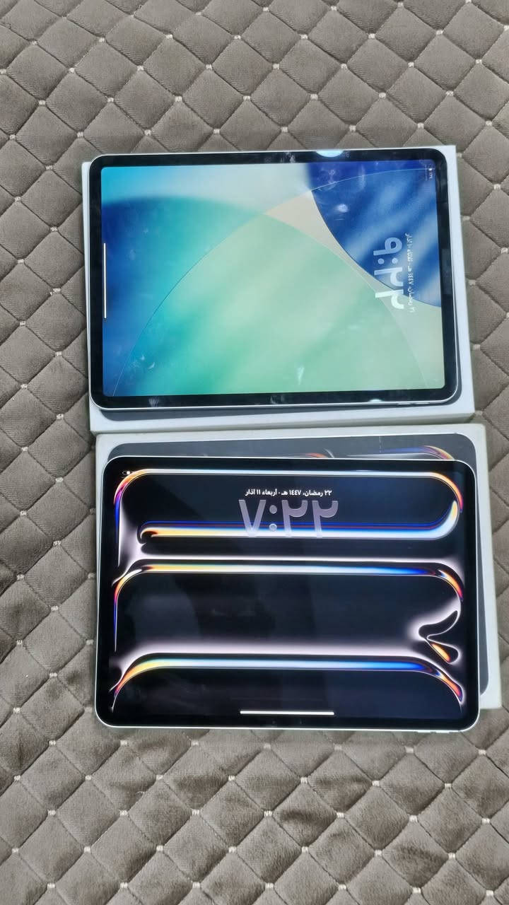 سلام عليكم اليوم عدنه ايباد m4 نضافته 100/99 بطاريته 92 ذاكرته 256 جهاز زلغه مابي ويا كارتون وشاحنه سعره 990وبي  مجال
وعندي ايباد m1 نضافته 100/95 بس بس هاي ضربه بل جهاز خفيفه ذاكرته 128سعه 375وبي مجال بسيط 
بغداد مدينه الصدر قطاع 16 
***********
