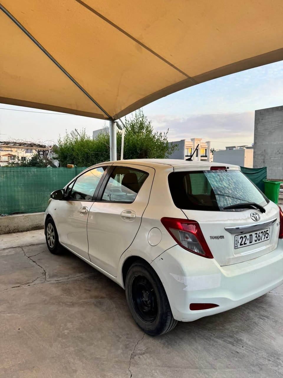 موديل: 2012
سبوغ : بةس دوو جاملغي تعديلة بي ناوكرتن بي أرباك 
   كير ميكينة بة شةرت 

*********** / ***********

عربي 
تويتا يارس موديل 2012
الصبغ: بدون صبغ بس جاملغين تعديل 
كير محرك شرط أربيل, العراق
