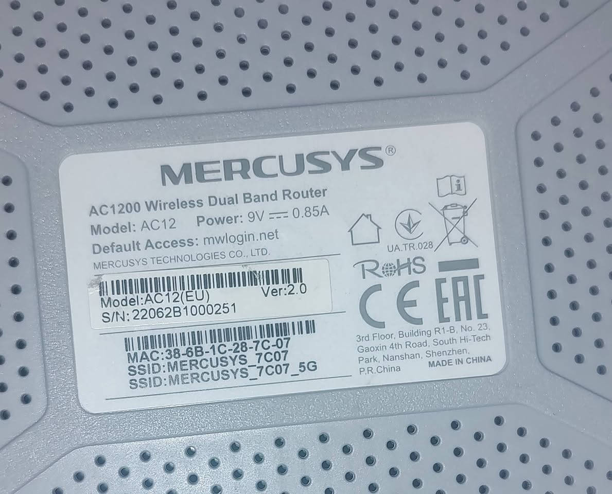 راوتر MERCUSYS AC12
للبيع
سعر 25الف شغال كامل مكمل 
***********
