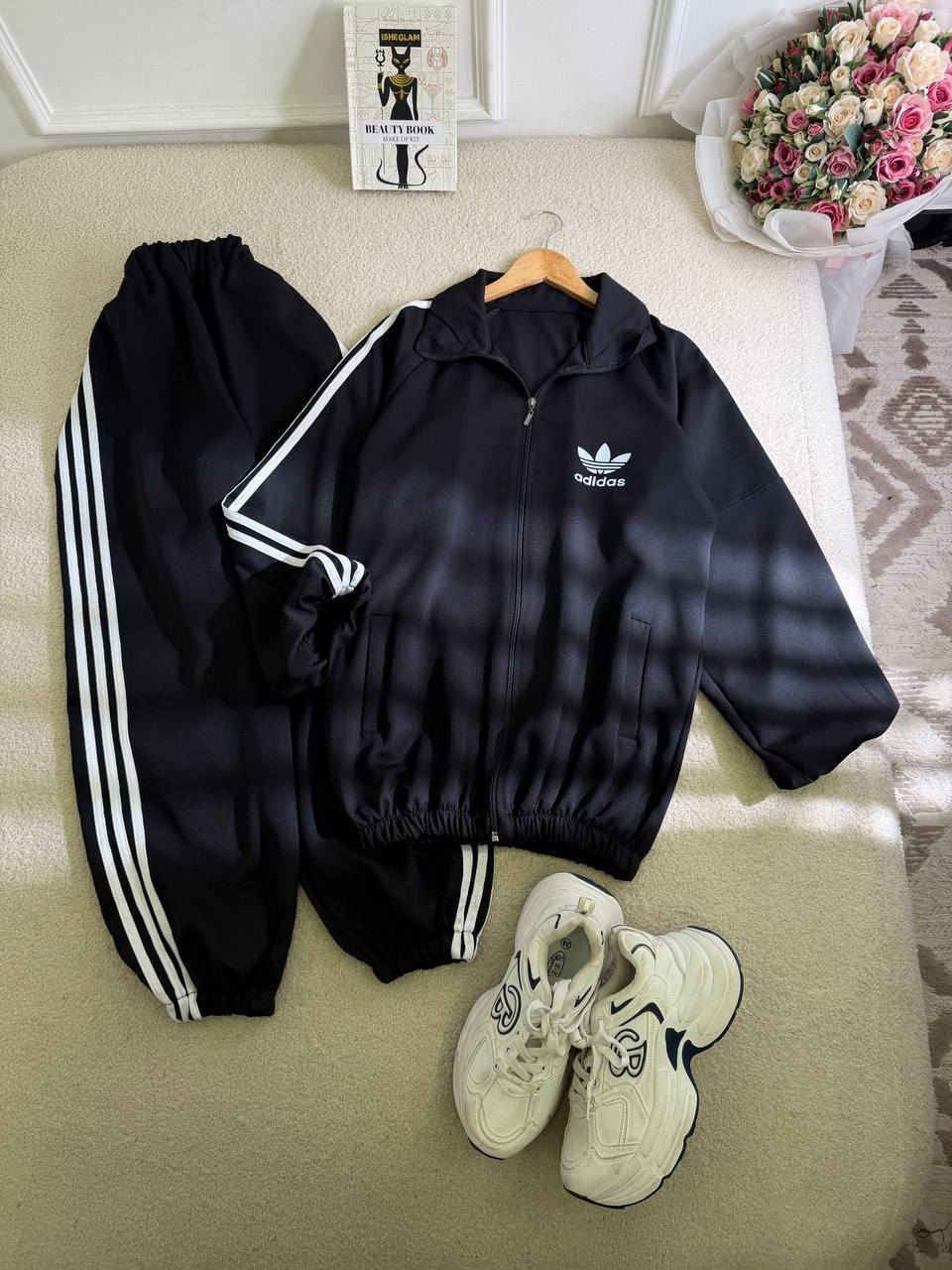 👇👇 بسم الله توكلنا على الله 👇👇

👌👌 ومازال لدينا إبداع لم يصل إليه أحد 👇

✨✨✨ أحدث صيحات الموضة العالمية لعام 2025
🎨🎨 الألوان :-كما معروض
سوت رياضي اديداس 
 قياس  36 38 40 42 44 
للطلب ولاستفسار على خاص او الواتساب ***********
