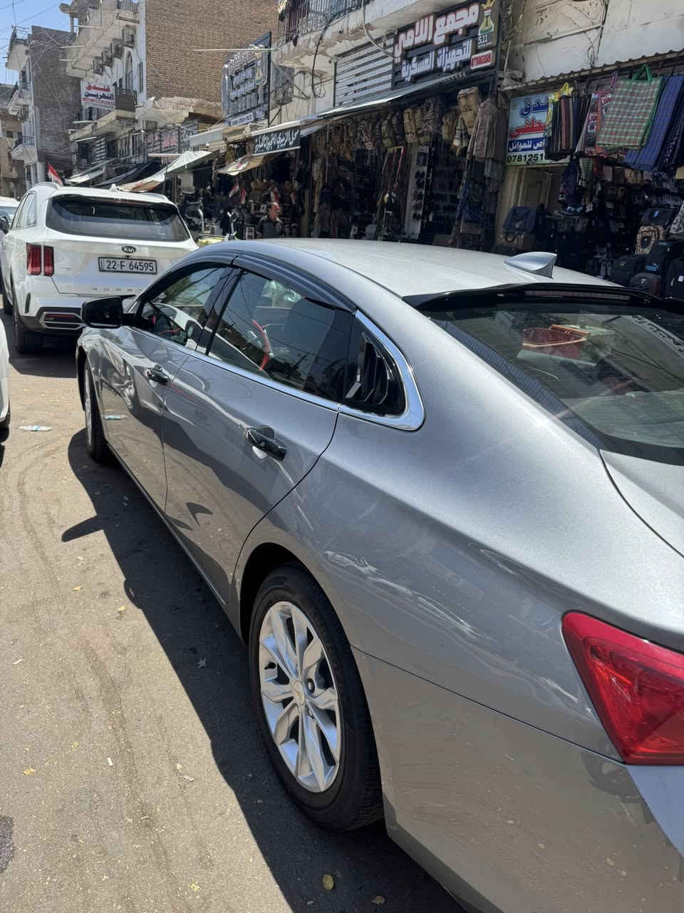 سلام عليكم 
شوفرليت ماليبو LT 2023
ماشيه 48km
حادث خفيف قطعه وحده جاملغ خلفي ايمن مصلح وبيهه بارد كد شبر باب خلف الصدر وبل صندوك بيهه بارد هم كد شبر 
مواصفات معروفه
-بصمه تشغيل 
-بصمه ابواب
-تشغيل عن بعد
-سايد بريك بصمه
-مانع انزلاق
-لدات امامي نهاري
-اوتو بريك- توقف ذاتي 
-كشنات تدفئه 
-تبريد قطعتين 
-تبريد مناخين منفصل
-كامره خلفيه +مثبت سرعه
-شاشه ضبط اعطال دشبول
-حساس اطارات-4دسك-ABS
-محرك1500 توربو
سياره وضع الشركه كير محرك تبريد صدر
مكان سياره بغداد العلاوي مقابل سينما بغداد سياره باسمي تحويل ثاني يوم 
للاستفسار *********** غير متواجد عل فيس
